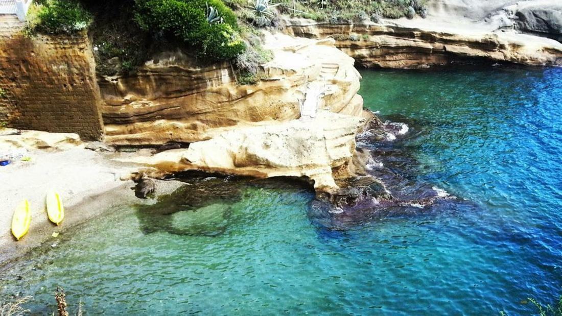 La Casetta Di Posillipo Наполи Екстериор снимка